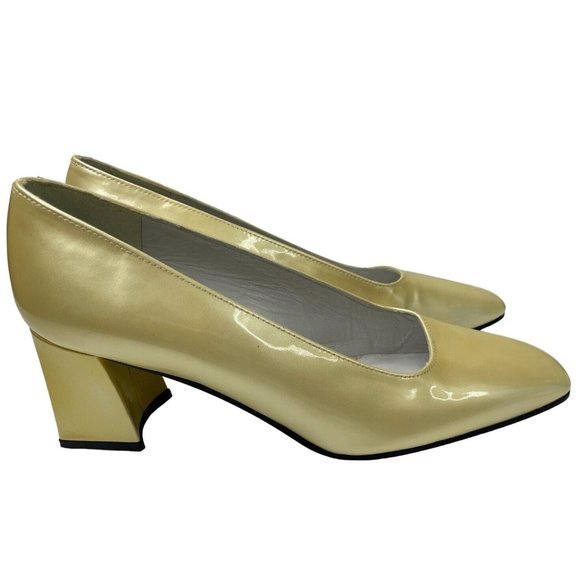 Stuart Weitzman Women's Lisa Gold Patent Leather Pump Size 5.5 - Picture 1 of 5